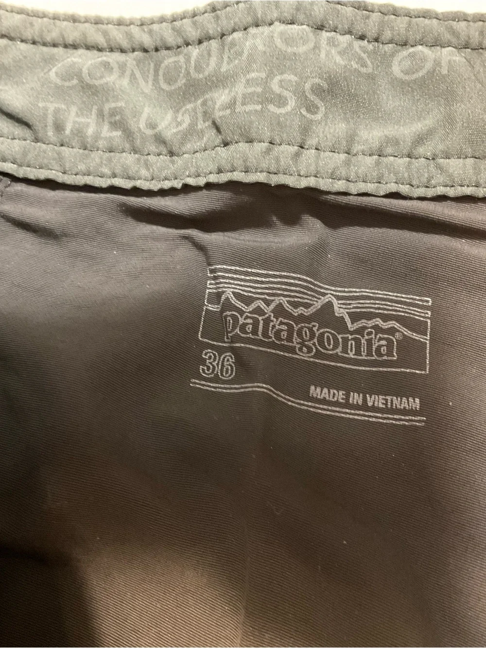 Patagonia Board Shorts Gray Wave Logo Stretch Surfing Swim Trunks Men Sz 36